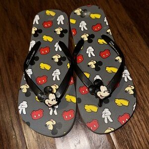 Disney flip flops Mickey Mouse black red yellow white sandals sz 4/5  9.25” long